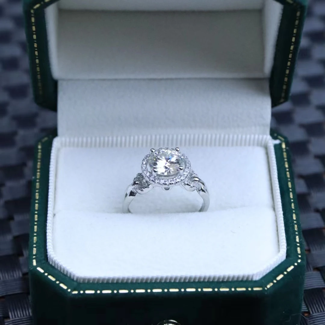 【爱是不随意】璀璨夺目 戒指U3117E