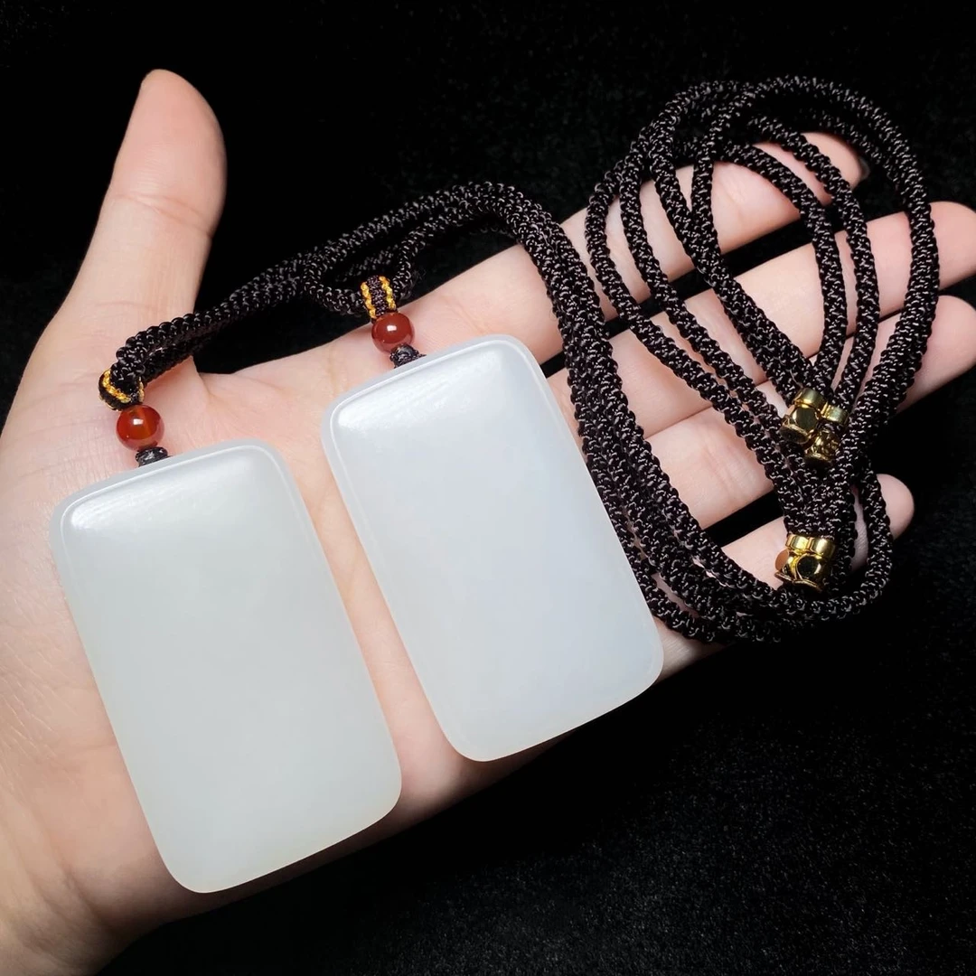 【小宝珠宝】26 T7516-和田玉吊坠-多样性发一件-54×32×8mm