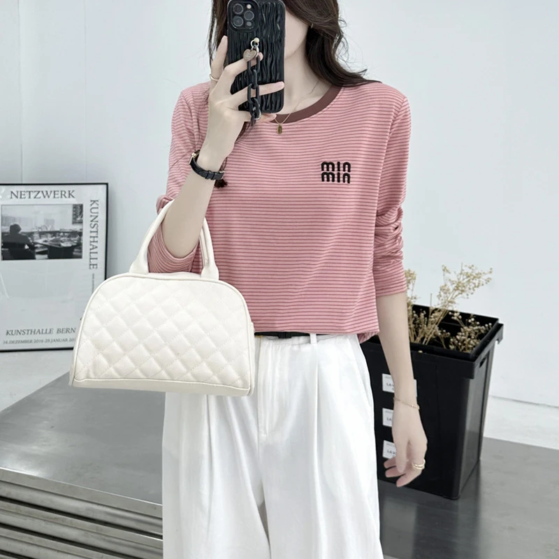 秋季条纹长袖圆领上档次打底衫女刺绣内搭洋气T恤上衣 154-0913