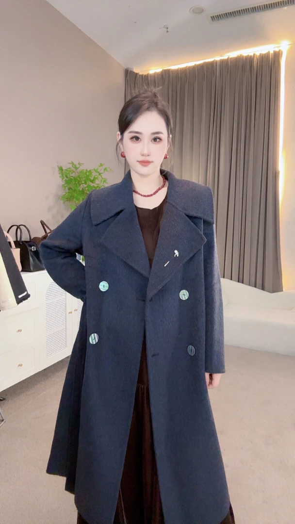 秋冬新款时尚翻领长款女士腰带简约高档大衣79801