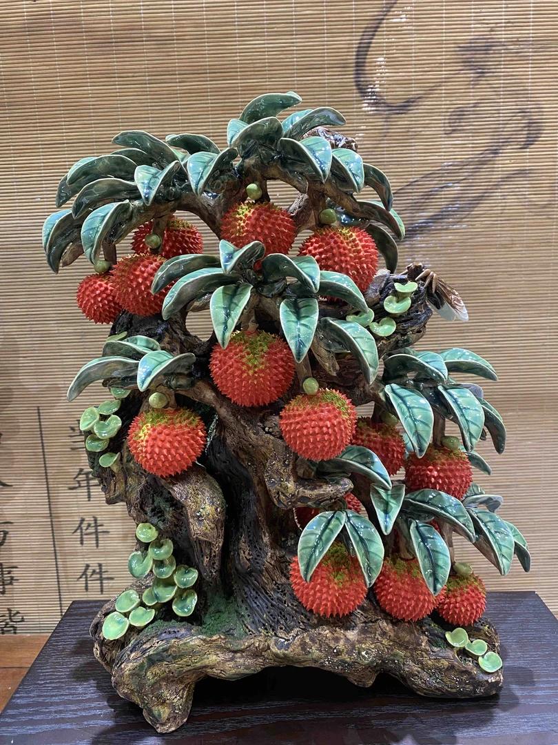《满堂红陶瓷摆件》佛山手工陶瓷荔枝吉祥摆件，尺寸：30*18*38