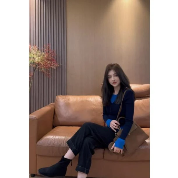 K14 假两件撞色针织毛衣~修身显瘦时尚设计感针织毛衣 DK1401