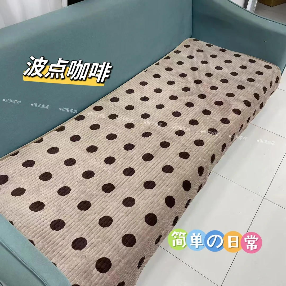 波点咖啡-唐锦绒牛奶绒加厚90*220单人床盖沙发垫多功能垫