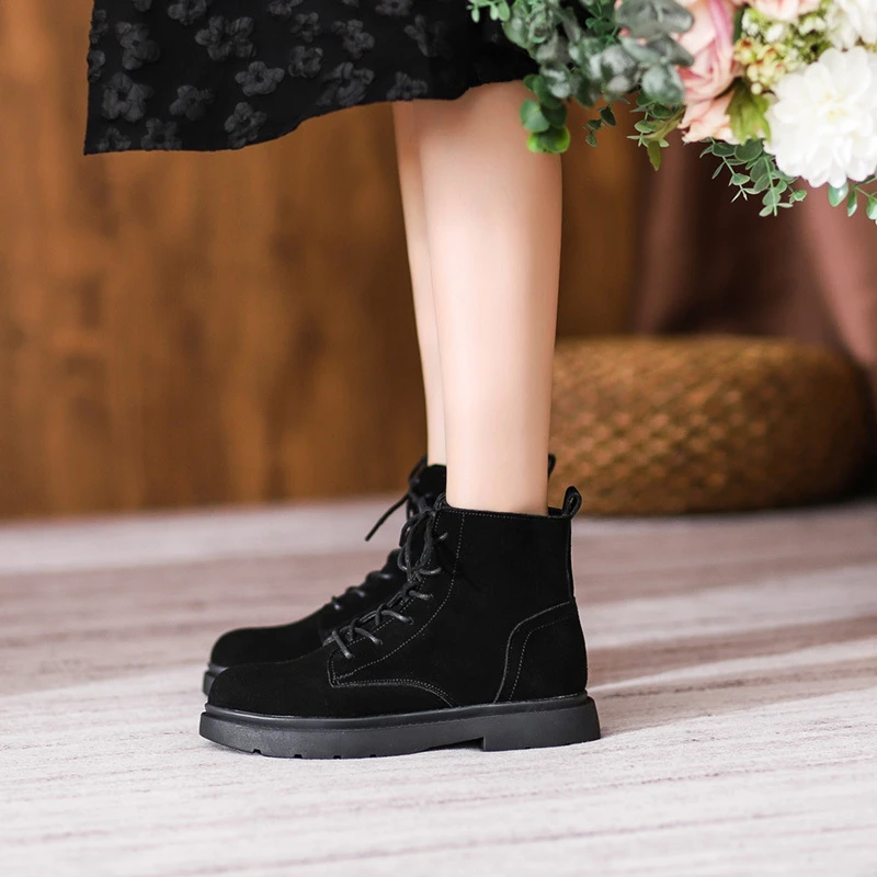 短靴女秋冬新款马丁靴女英伦风平底磨砂真皮女靴中跟2024真皮靴子