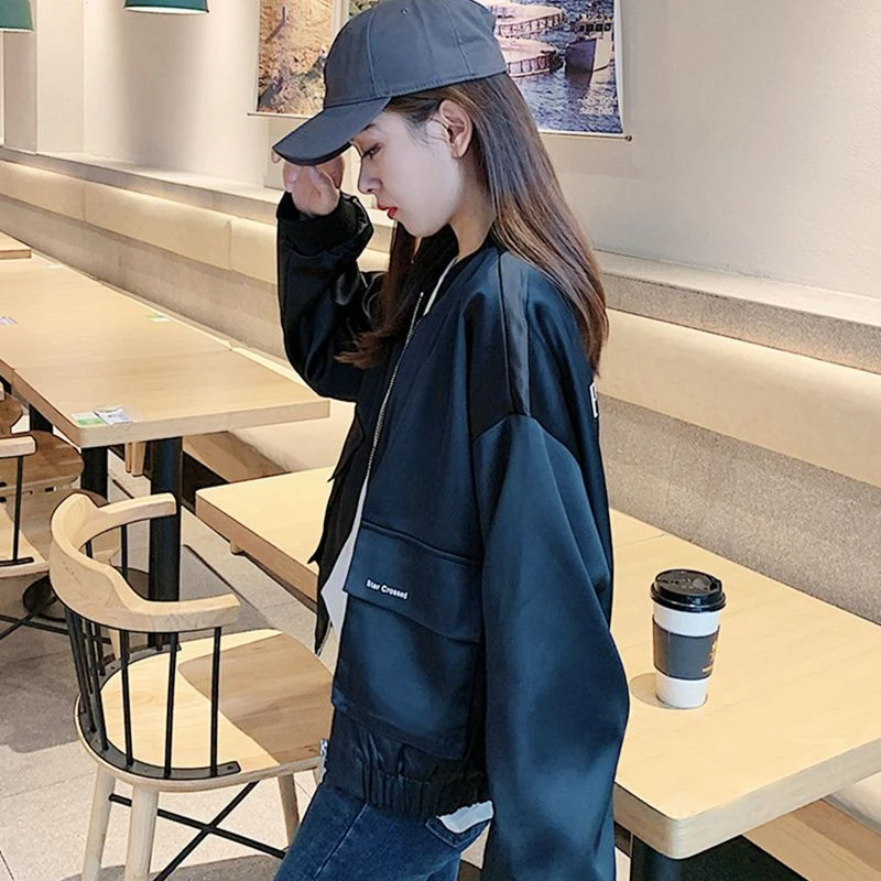 短款外套网红女春秋新款小个子印花大口袋圆领百搭休闲夹克外套