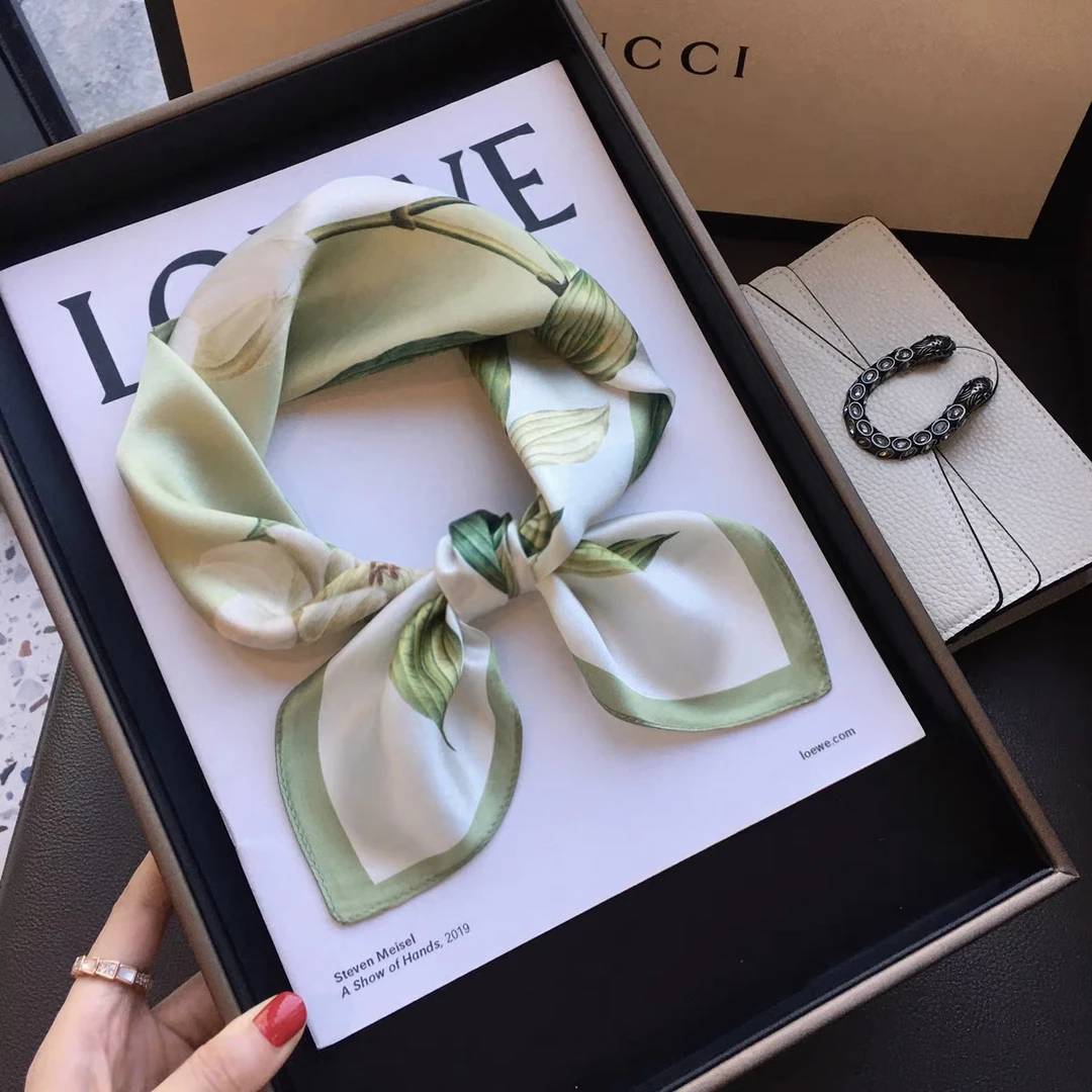 53小方巾丝巾女100%桑蚕丝妈妈围巾纱巾春夏围脖护颈洋气时尚百搭