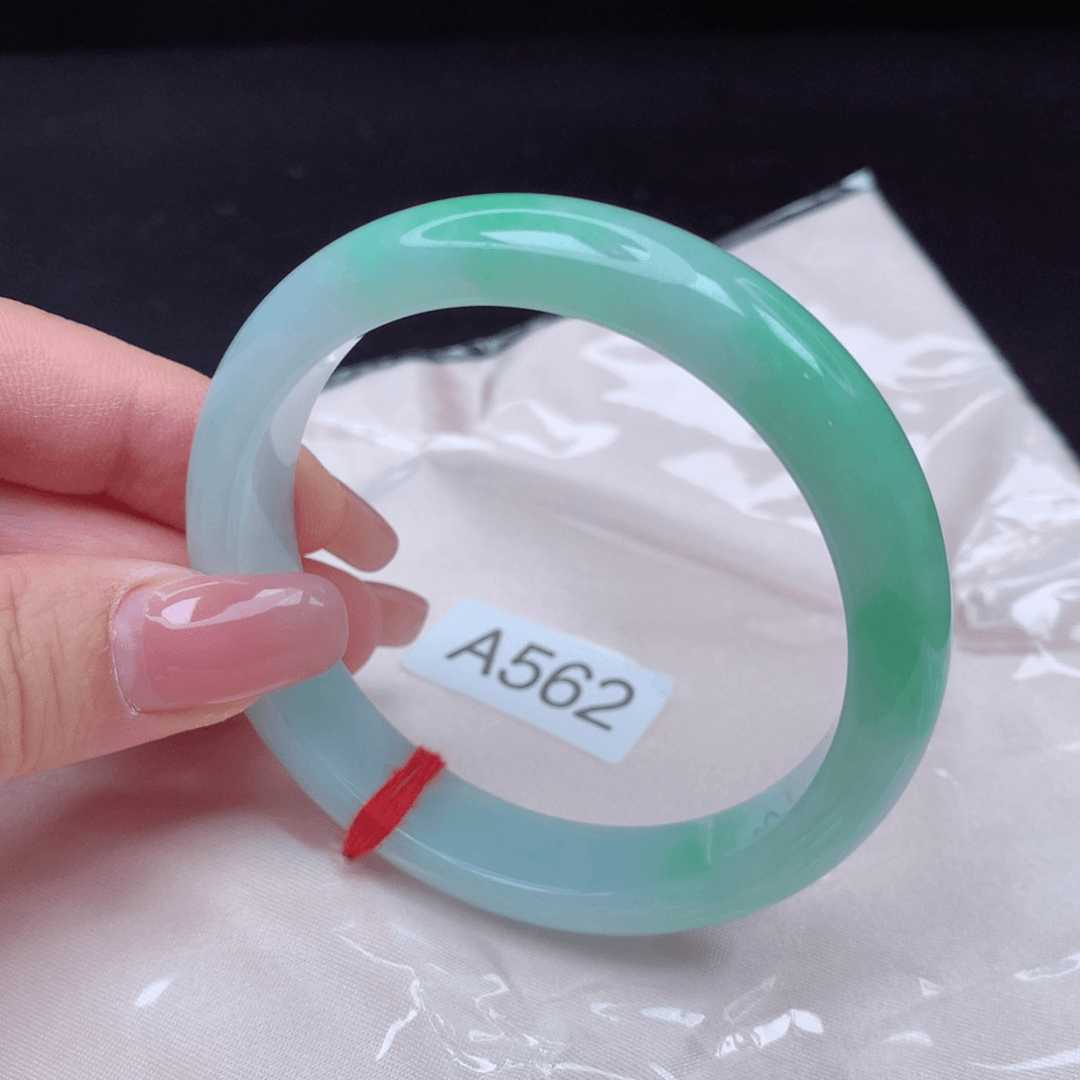 【闪购商品】翡翠手镯未镶嵌手镯56