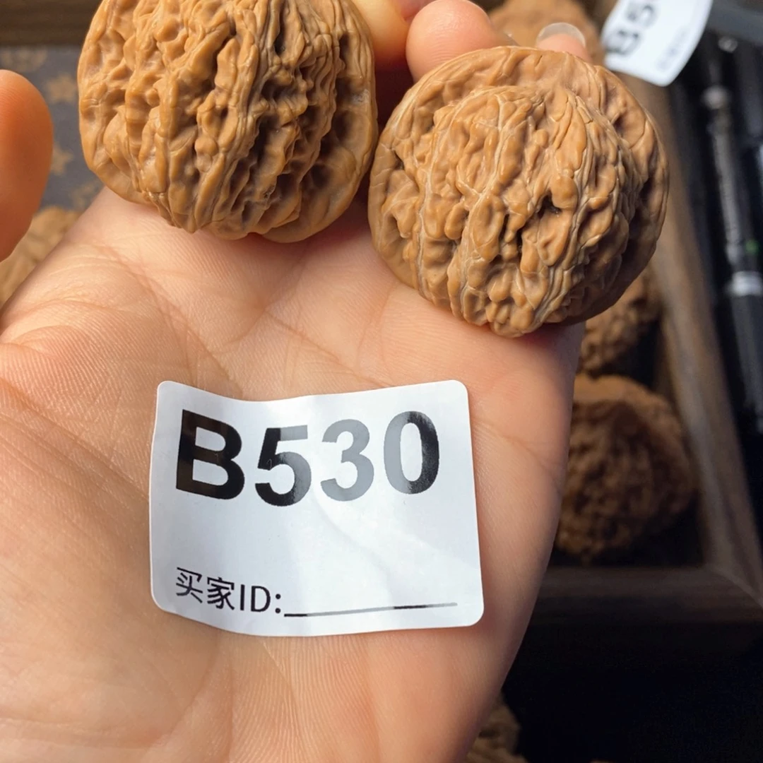 桃核吊坠四座楼狮子头