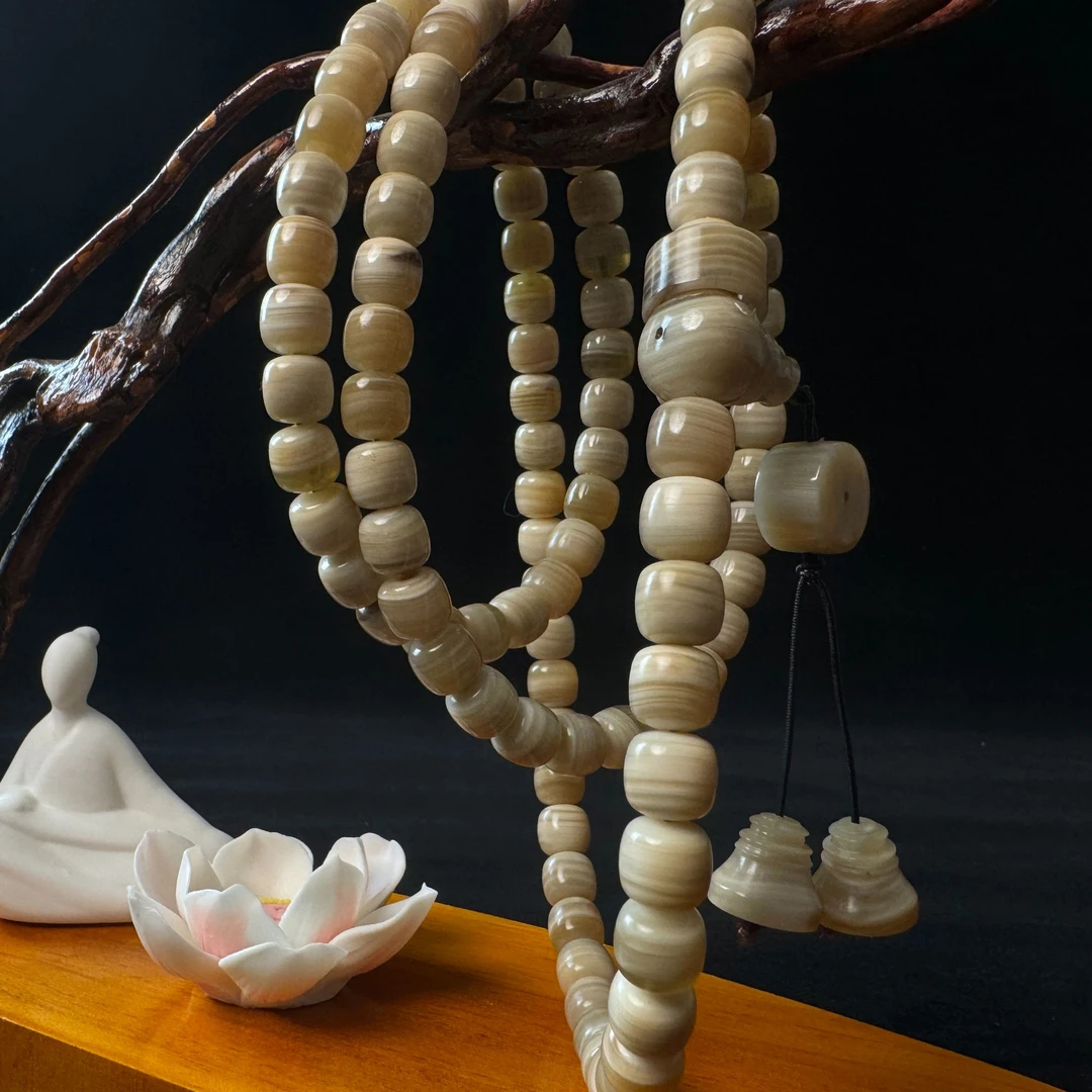 尚梳阁-纯手工珠串角制品