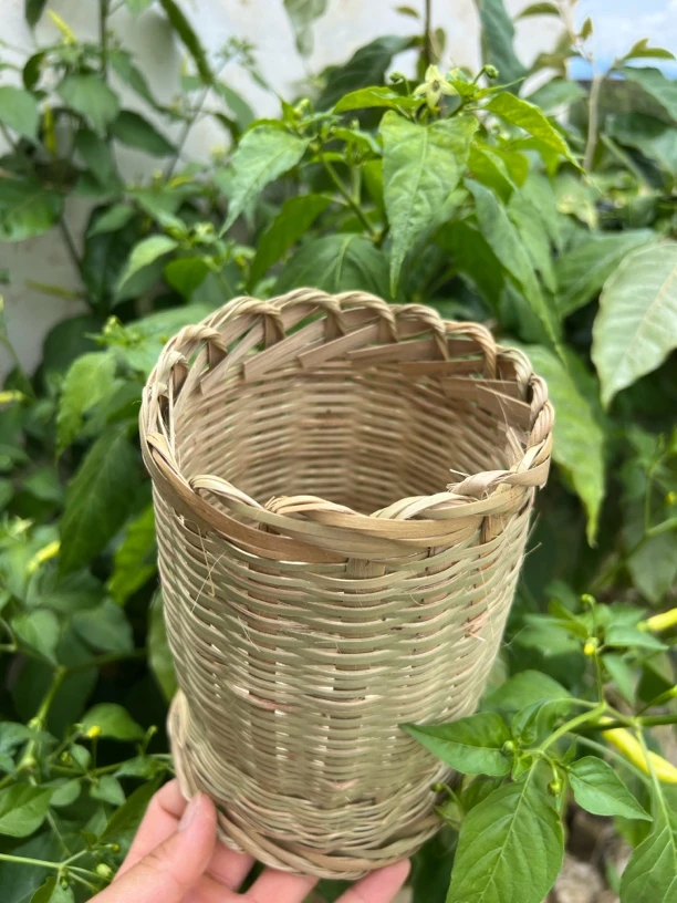 云南纯手工竹编花筒筷箩插花