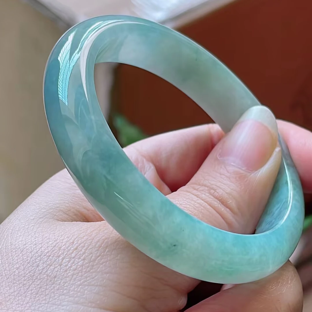 53圈水润飘绿a货翡翠手镯M112979女款绿色冰透测量高冰宽边平安镯