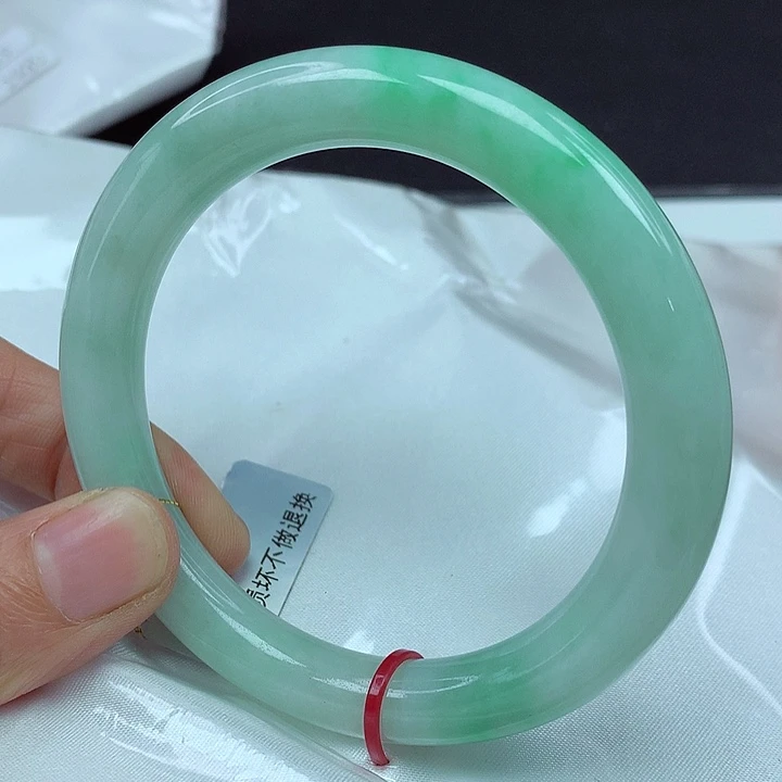 翡翠手镯未镶嵌58圈933