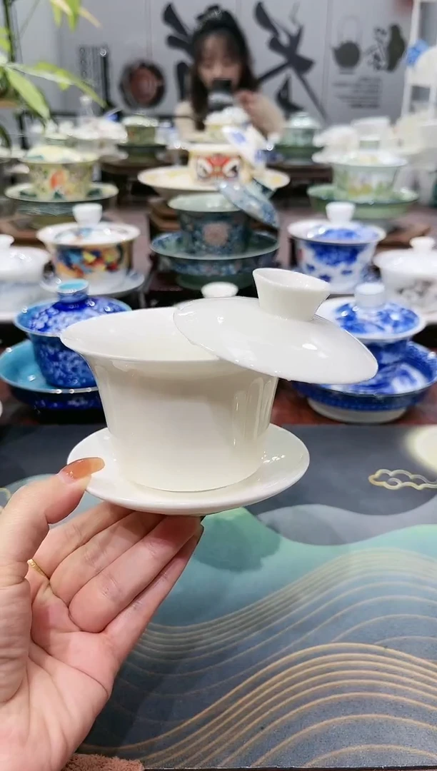 【闪购商品】中号纯白马蹄盖碗