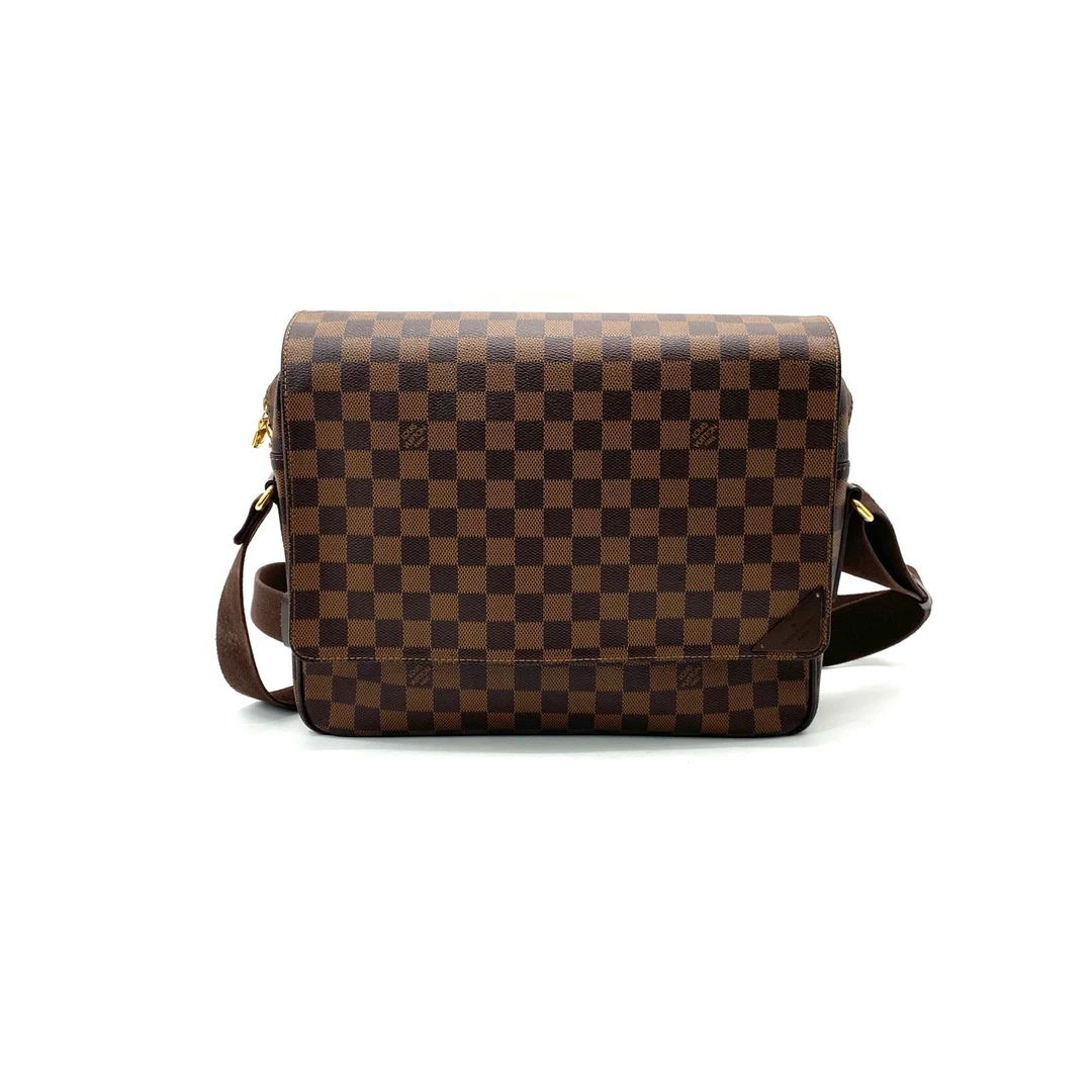 95新 LouisVuitton/路易威登 棕棋盘格翻盖邮差包 尺寸32/25
