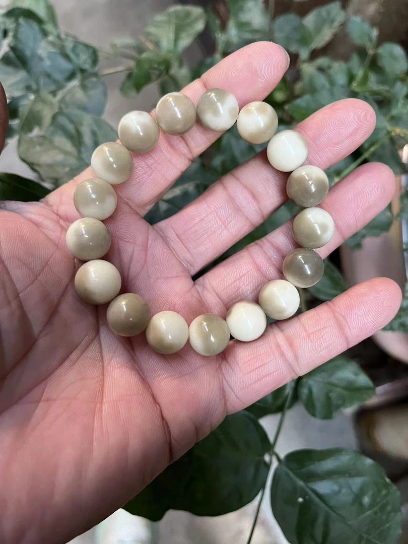 白玉菩提雕刻花皮圆珠男女同款精工无牙眼规格大越1.2