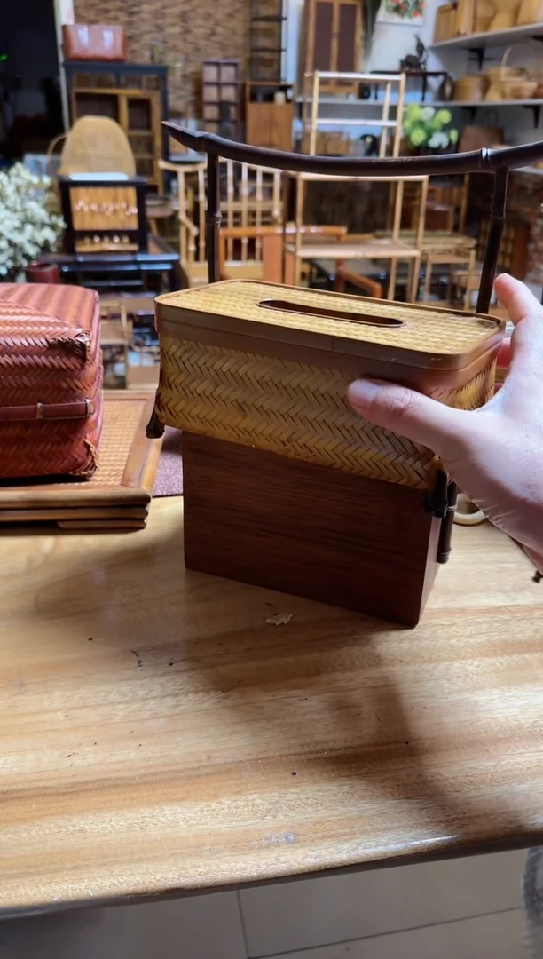 【闪购商品】两个纸巾盒