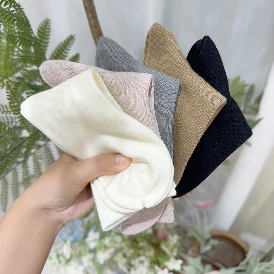 五双装男女情侣款中筒纯棉袜子吸汗高弹纯色男女透气保暖时尚袜