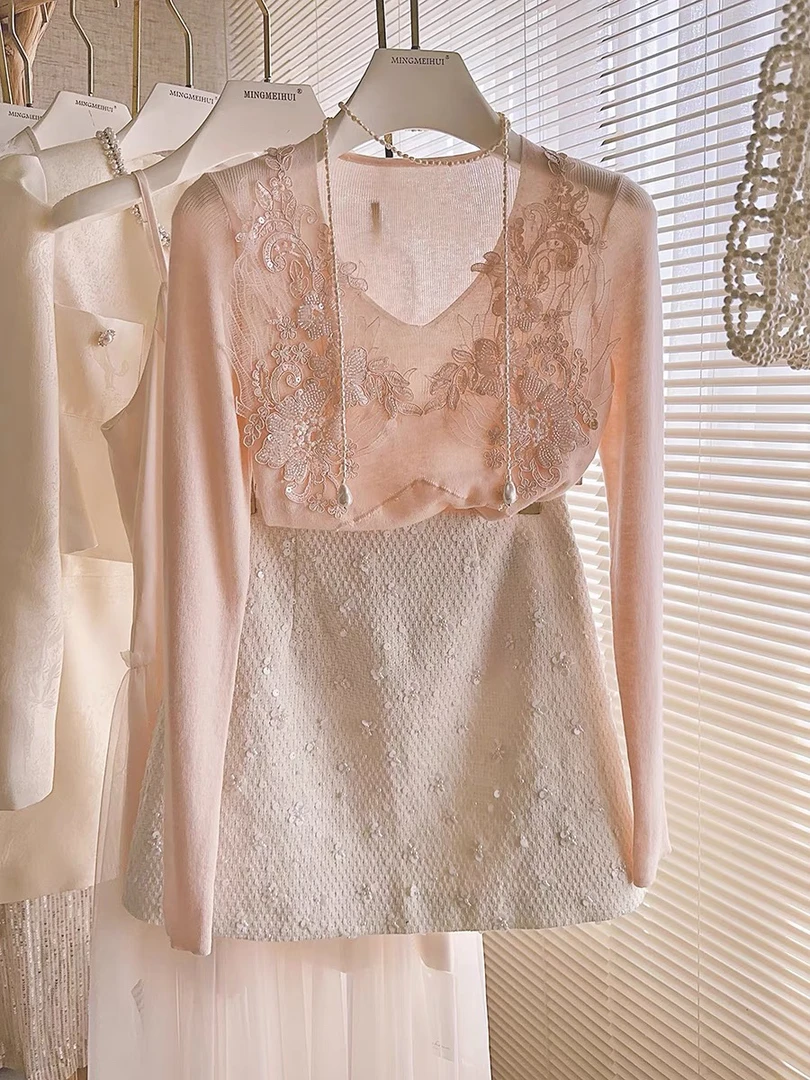 鑫蒂故事新款蕾丝钩花钉珠长袖打底衫上衣JYE8766