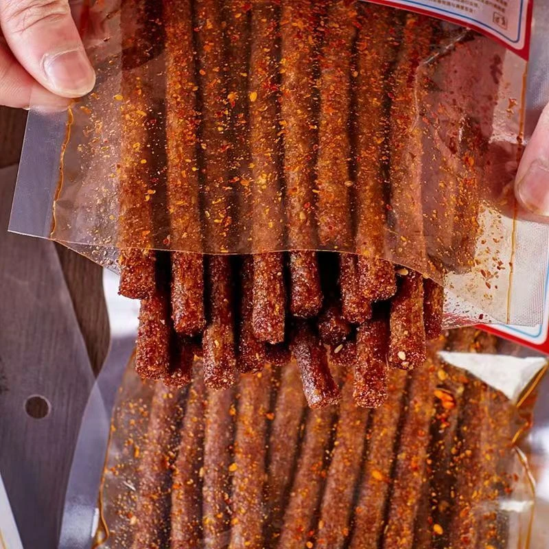 大长筋香辣辣条儿时解馋怀旧童年好吃大包面筋麻辣小吃零食批发