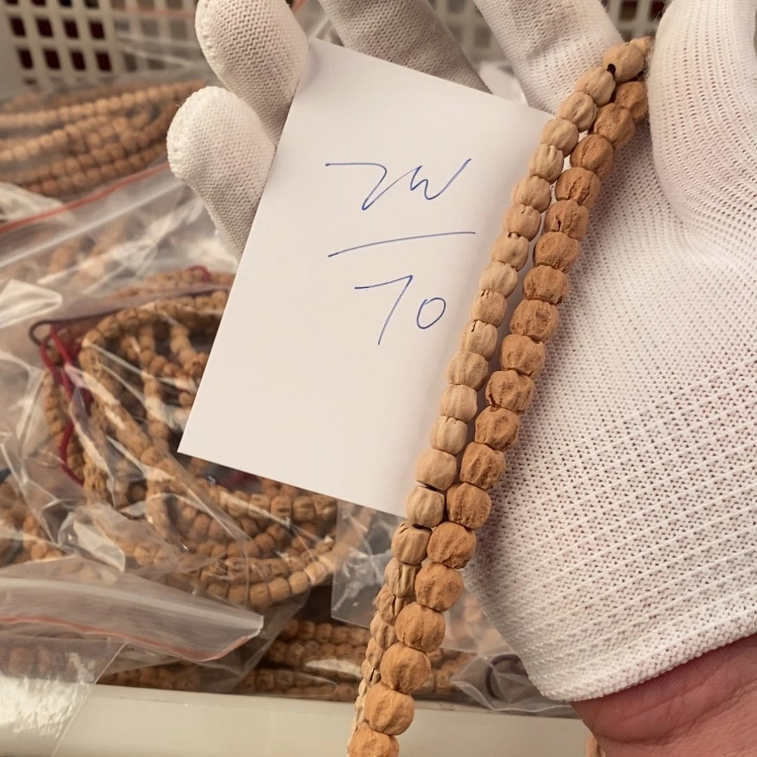 柏香籽/百香籽手串z****o