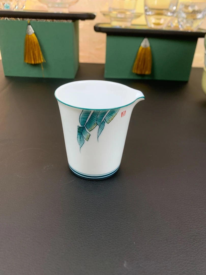 尘心茶器公道杯荷花手绘 A166