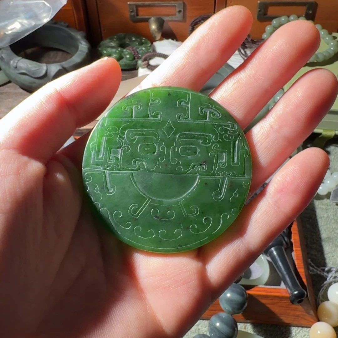 和田玉挂件未镶嵌土*金