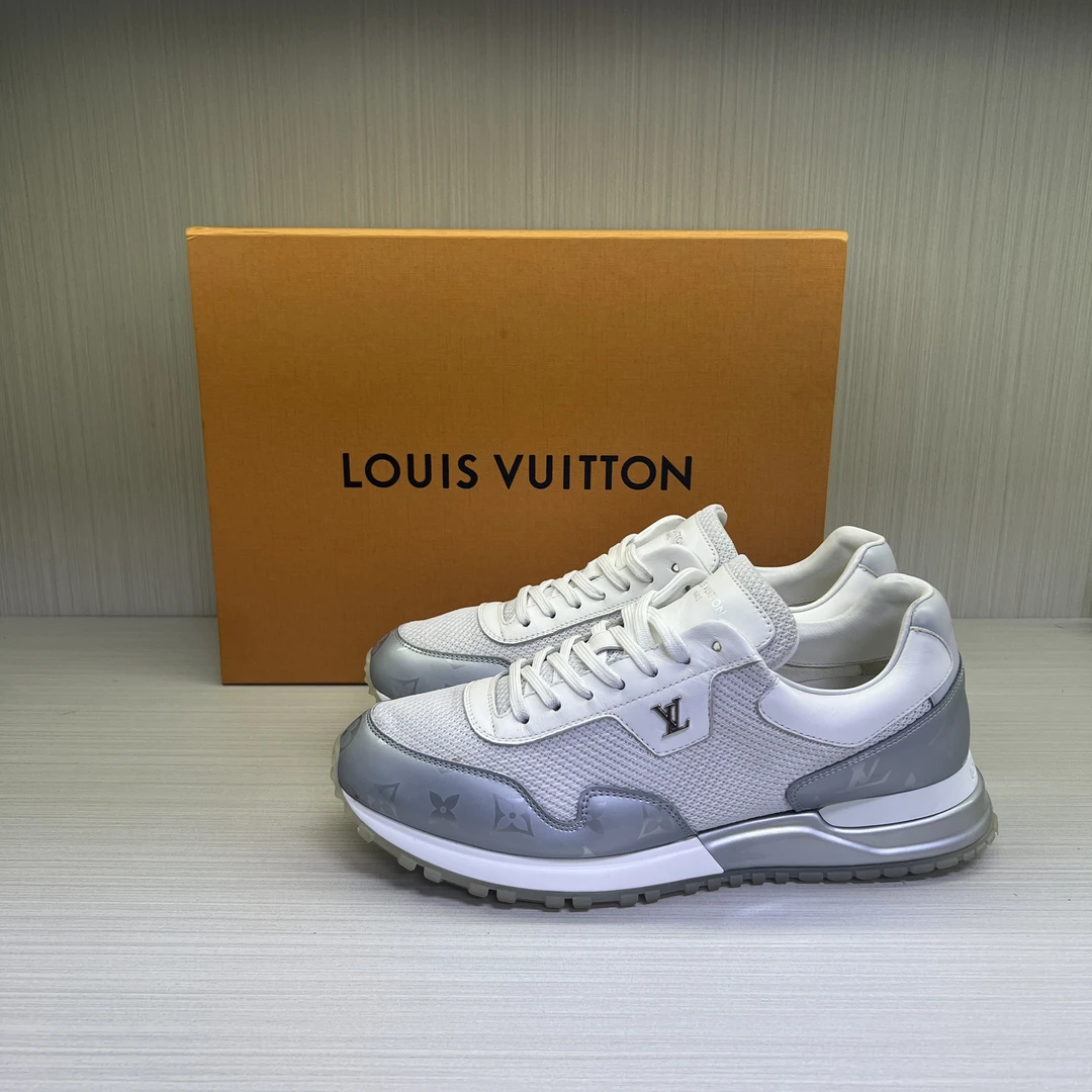 41码 LV/路易威登 网面LOGO休闲运动鞋 95新 9222636