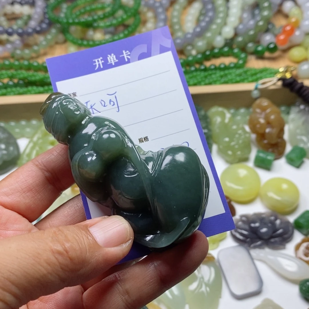 和田玉（糖玉）颈饰未镶嵌乐*