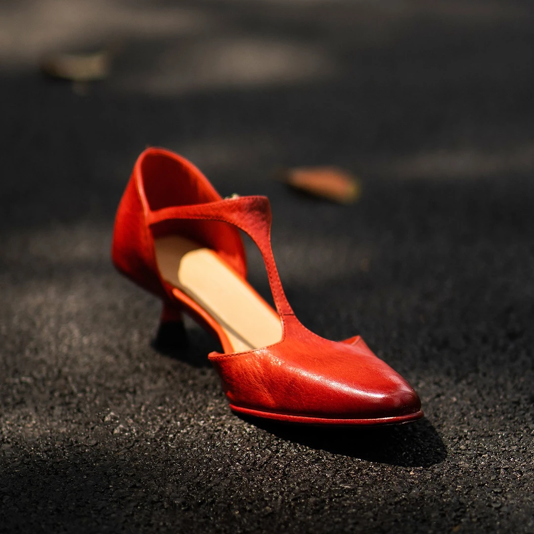 夏季配裙子女人味气质丁字扣带法式中跟水洗马皮凉鞋2025新款爆款