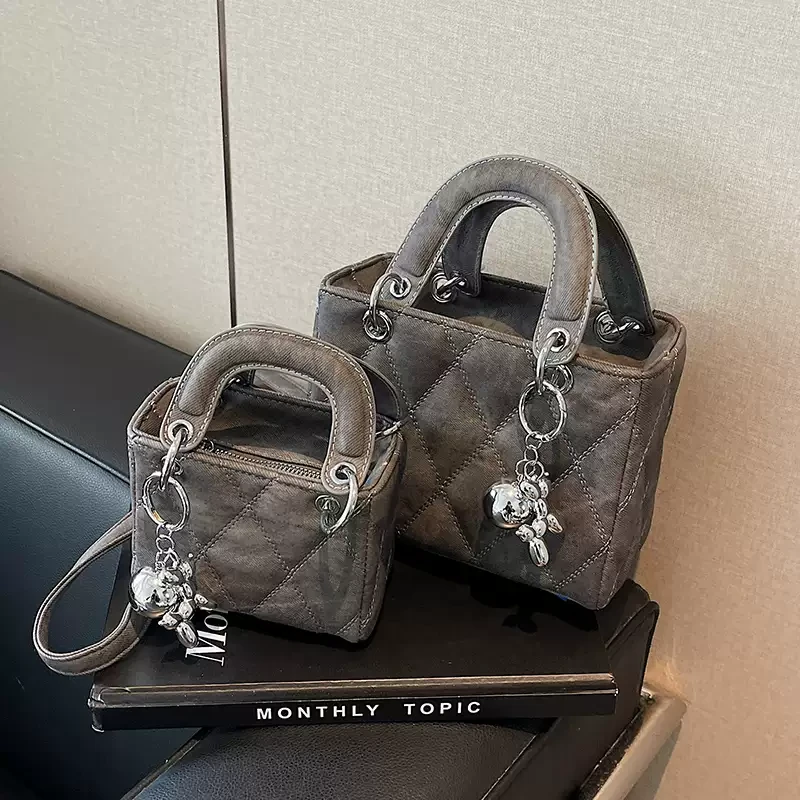 高级感小众包包女秋冬2024新款时尚单肩斜挎包爆款手提菱格戴妃包