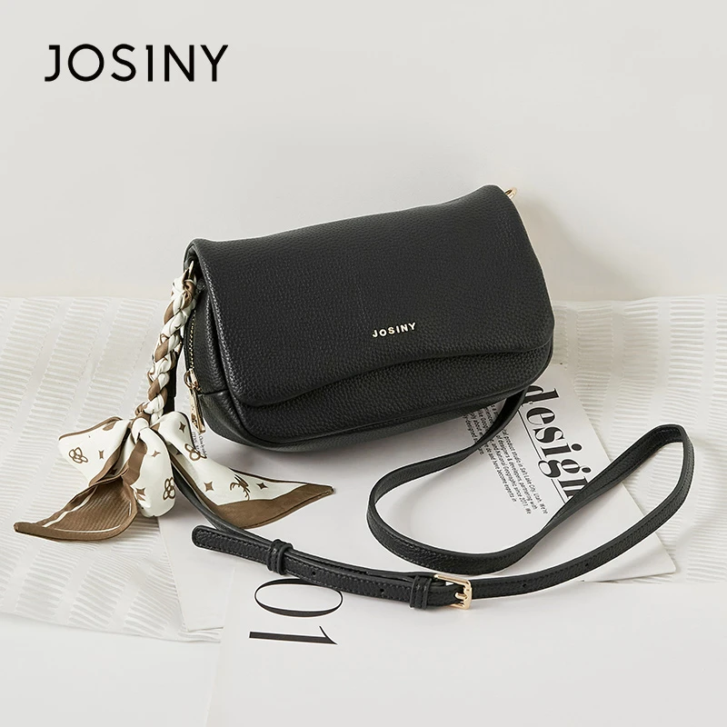 卓诗尼包包女2023年新款小包包百搭小香风斜挎包简约风轻奢枕头包