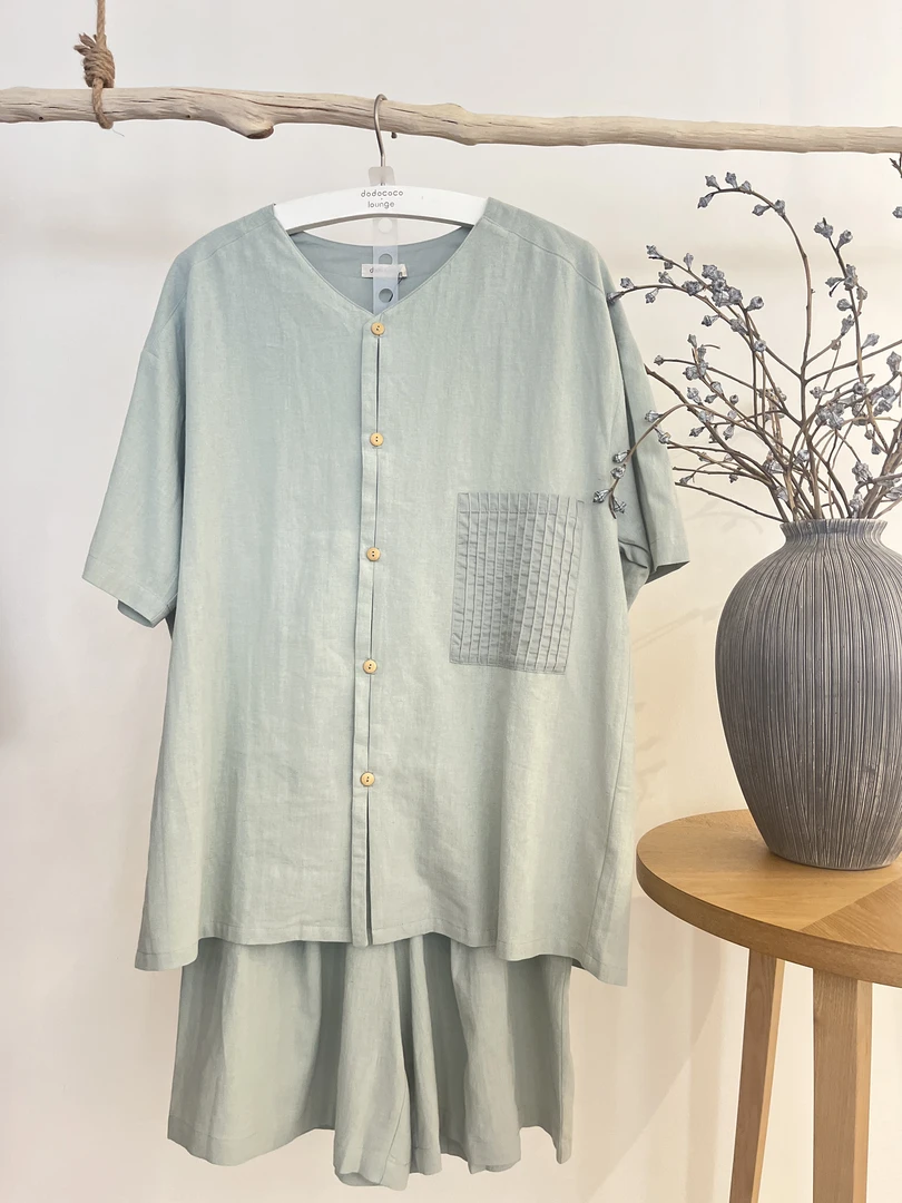 241-411朵朵可可睡衣男2024春夏新款棉麻灰绿V领短袖短裤家居服