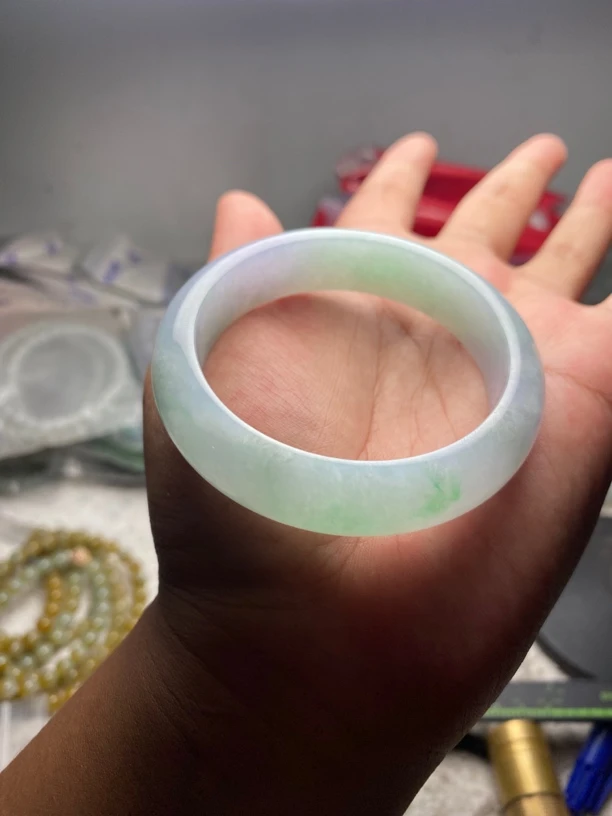 天然A货翡翠手镯 圈口55.4