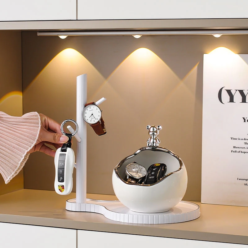 玄关钥匙收纳摆件轻奢高档入户进门口客厅鞋柜简约陶瓷装饰品房间