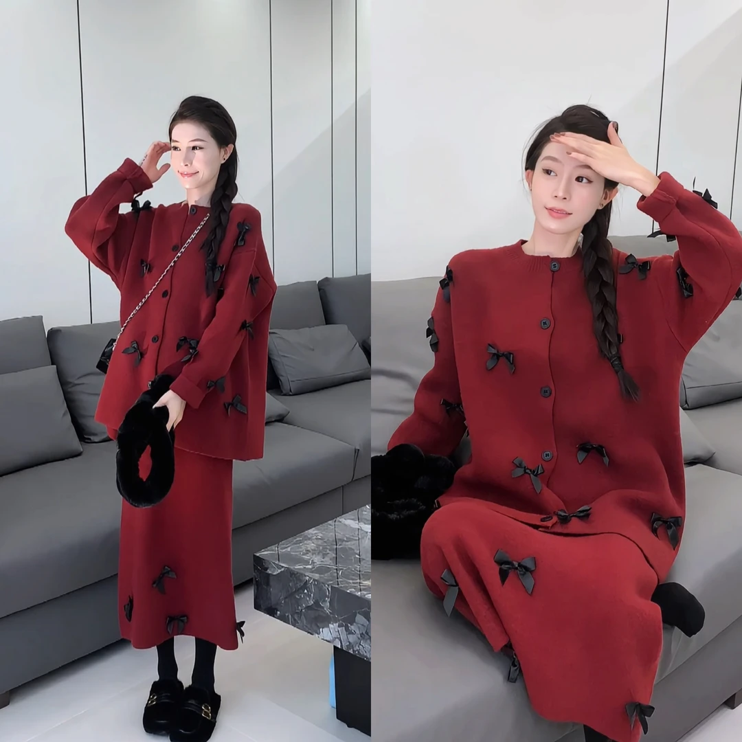 【温小柔定制.车.厘子】冬季新款减龄气质显瘦.红色宽松针织两件套