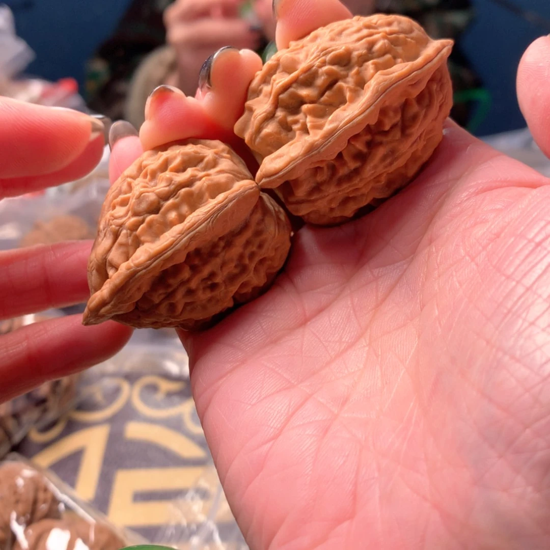 【闪购商品】文玩核桃吊坠V*