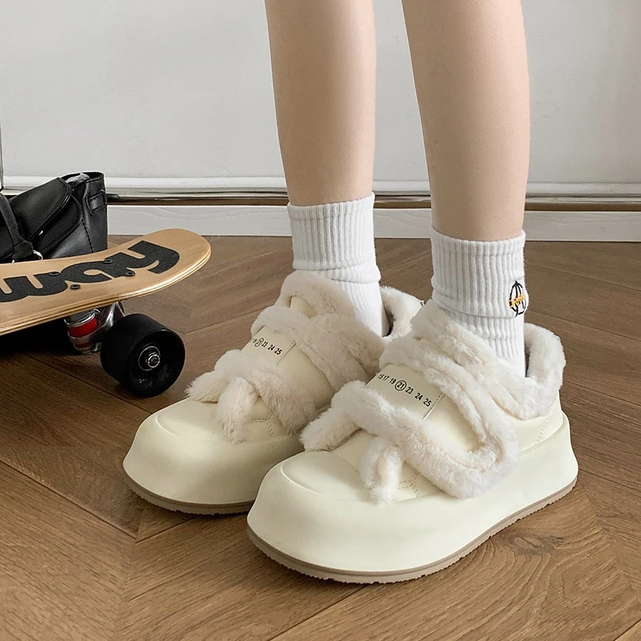达芙妮牌韩版圆头复古厚底小白鞋女2023新款冬季加绒加厚保暖棉鞋