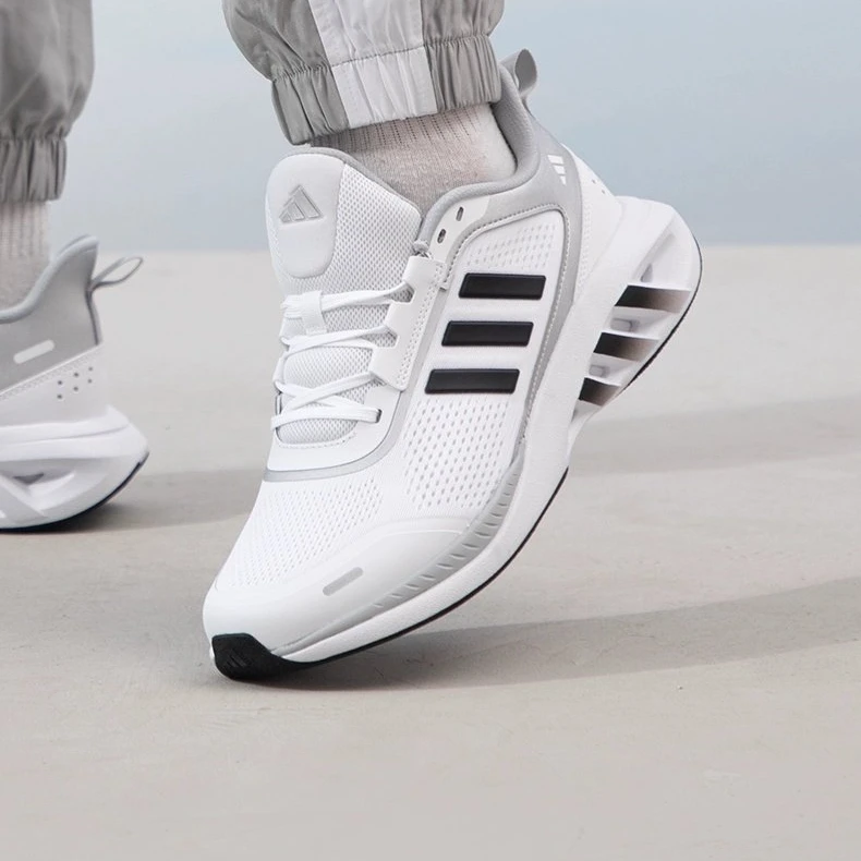 阿迪达斯男女同款运动鞋网面透气缓震时尚新款跑鞋25秋冬小白鞋