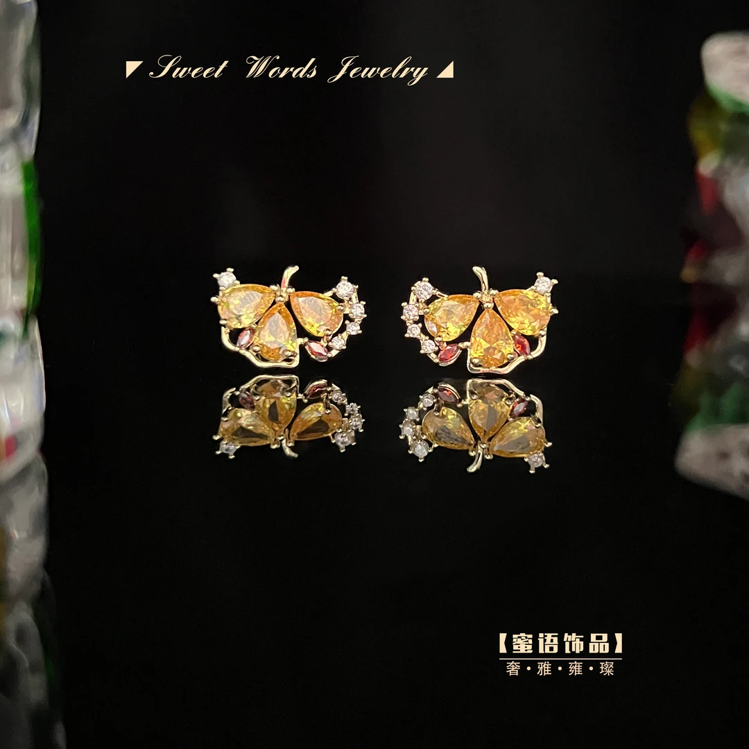 铜合金耳饰 R33【枫】森系微镶爆闪锆石金色调底托香槟金色枫叶耳钉