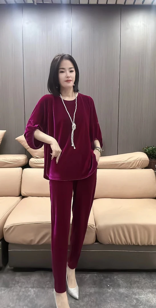 弹力绒时尚休闲圆领套装712 713