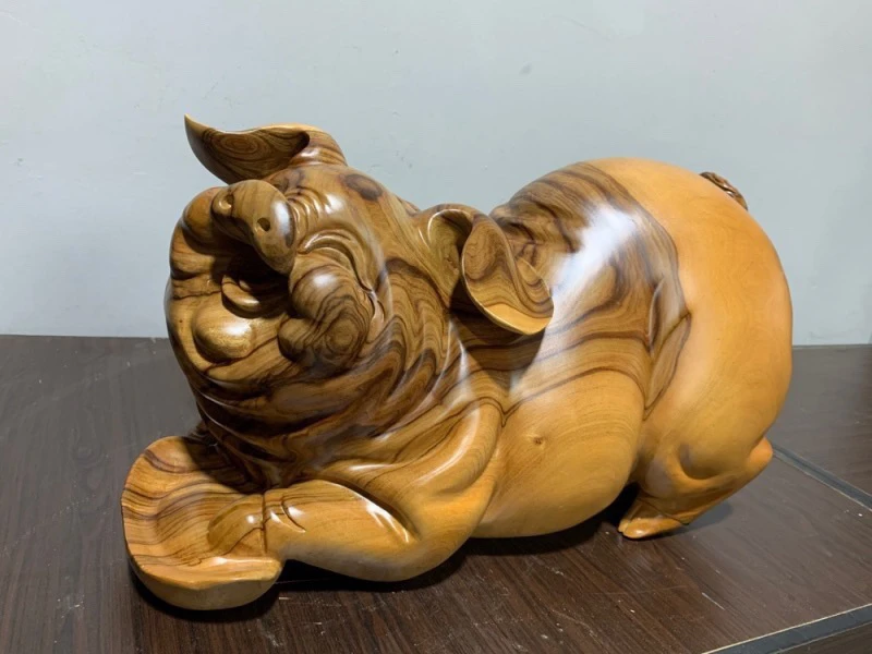 老香樟 福猪 尺寸:长63宽33高35