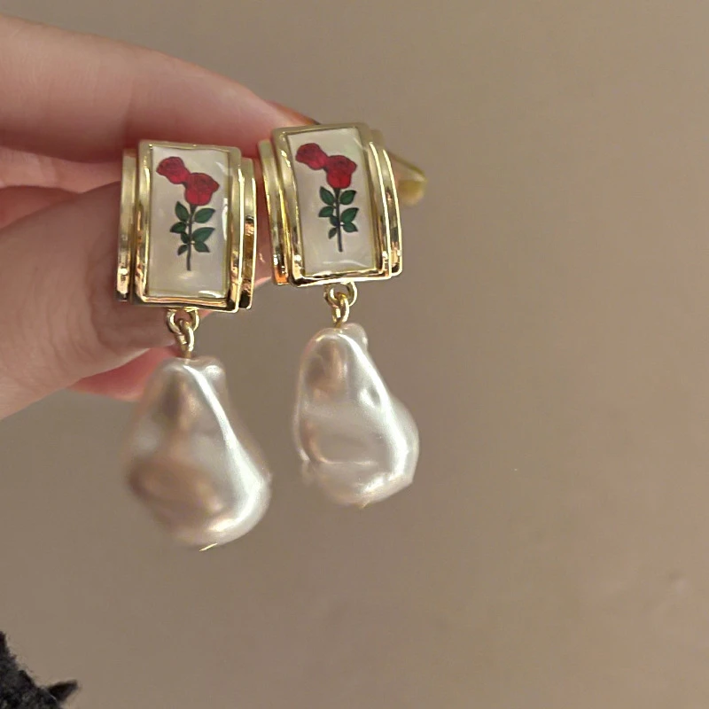 氛围感 法式红色玫瑰珠珠耳环巴洛克复古港风轻奢高级感耳钉耳饰