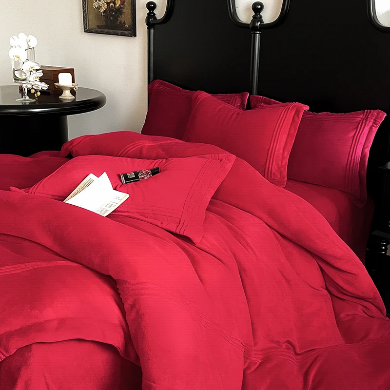 冬季红色牛奶绒婚庆四件套简约加厚保暖双面绒珊瑚绒新婚结婚床品