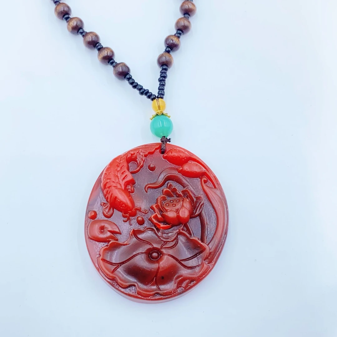 SZ179 鱼戏莲花浮雕圆牌吊坠项链多样性发货