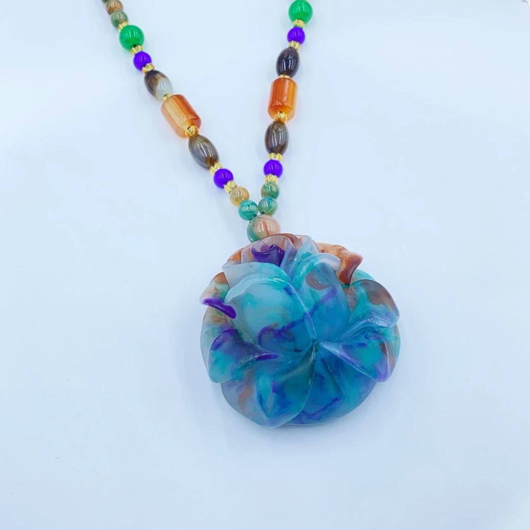 吊坠 SZ176精美蓝紫雕刻花吊坠带链多样性发货