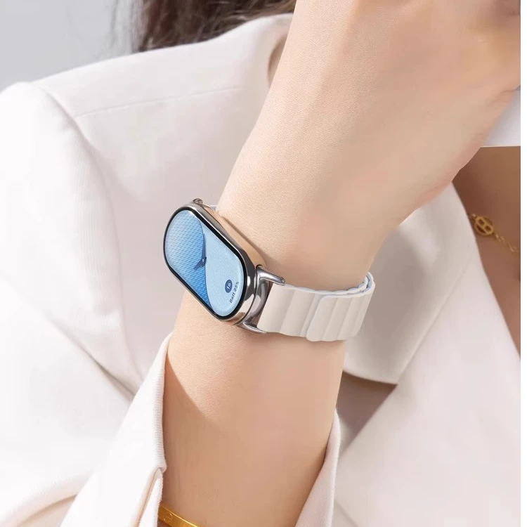 裴蔻 适用小米手环10/9/8/7/6磁吸硅胶表带运动防水腕带男女通用