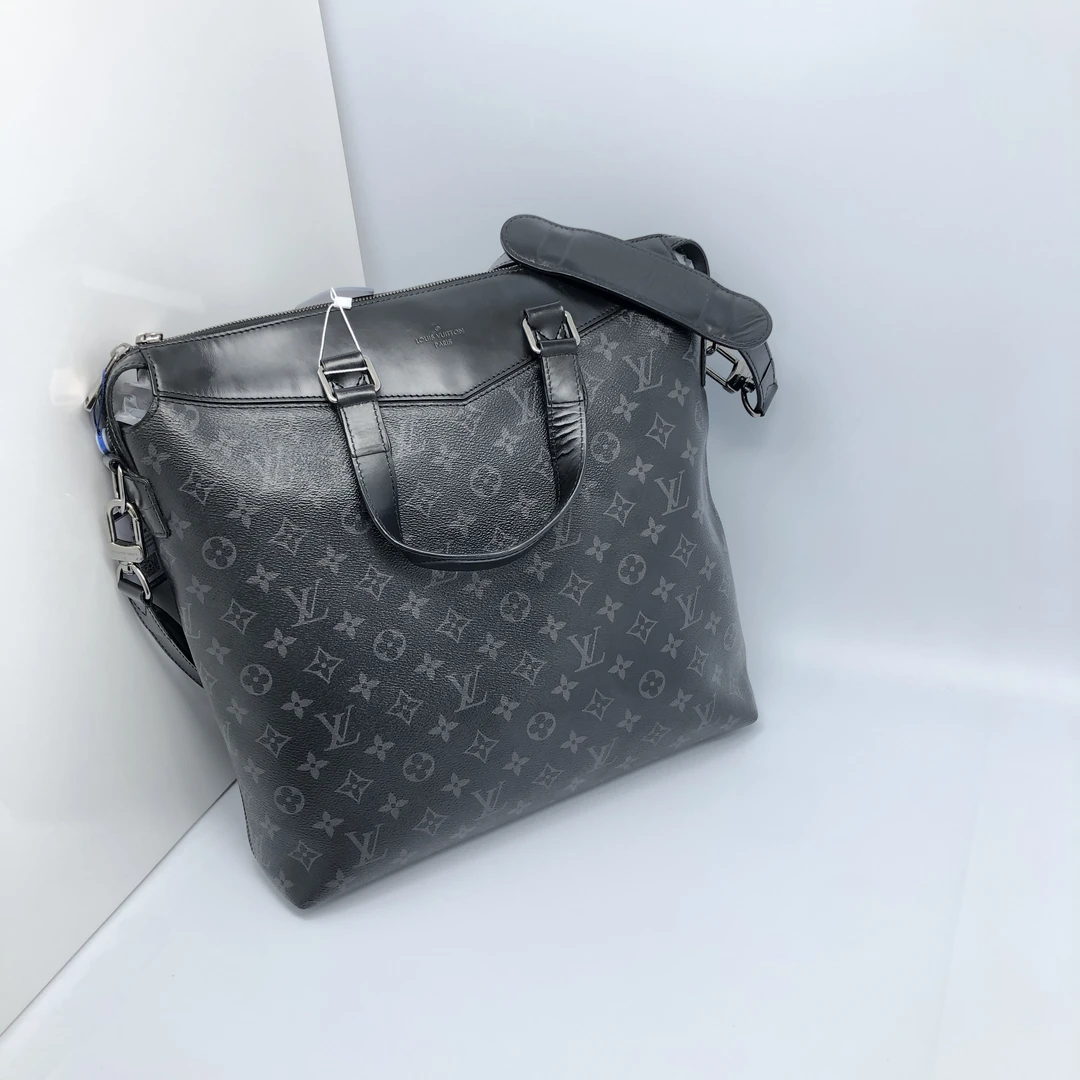 95新 LouisVuitton/路易威登 黑老花竖版公文包/3445号男士黑色