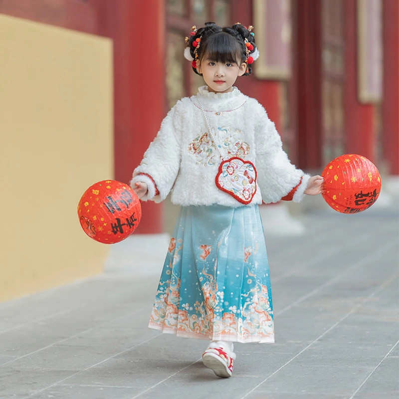 西子问女童汉服【清莞包包】冬季新品重工仙气古风改良明制套装