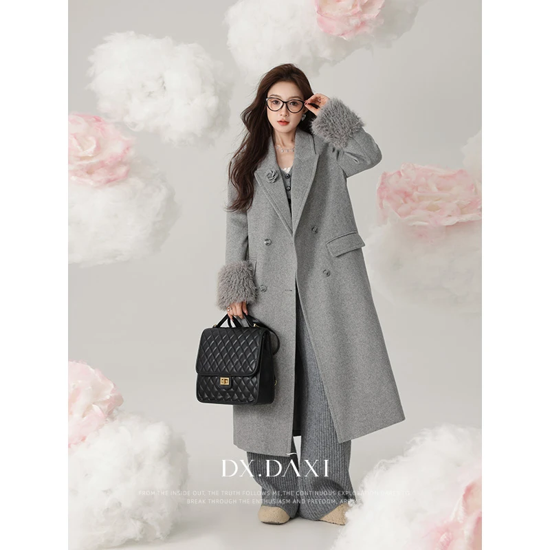 代大喜【灰色曲调】拼接毛气质中长款时尚大衣冬季新款双排扣外套