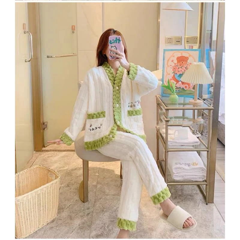 睡衣女冬款薄牛奶绒套装新款休闲可外穿家居服（牛油果绿）